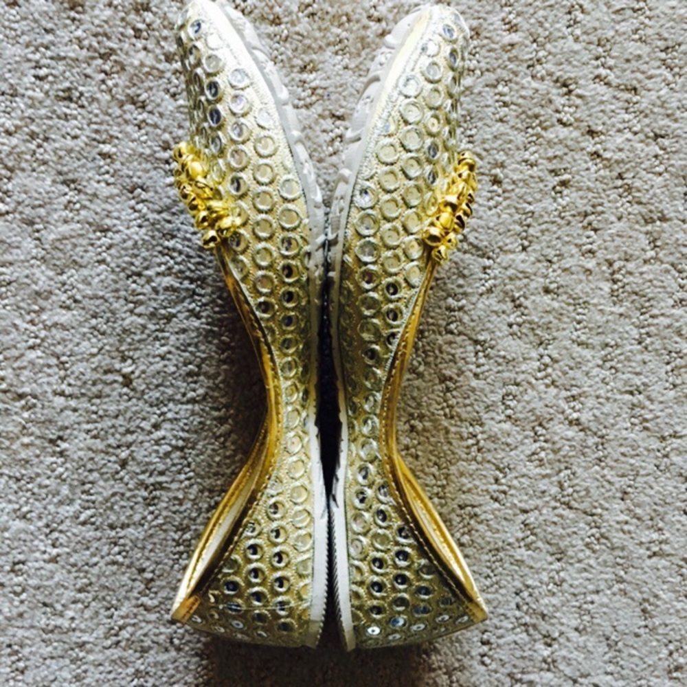 MOVING OUT SOON ! MUST GO! Shoes - Picture 7 of 8